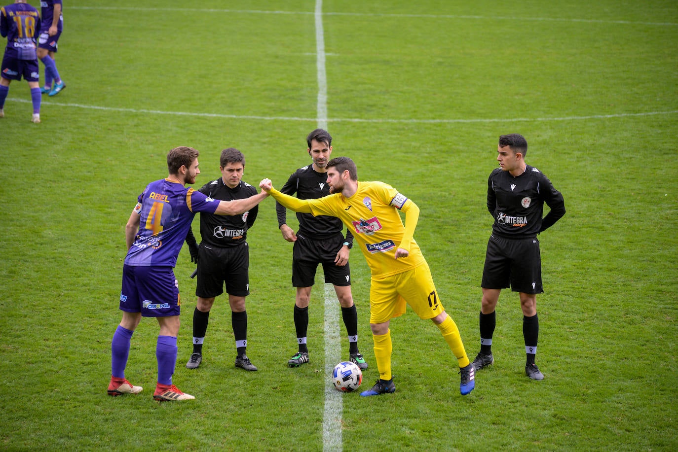 Fotos: Victoria de La Bañeza ante el Cristo Atlético (0-1)