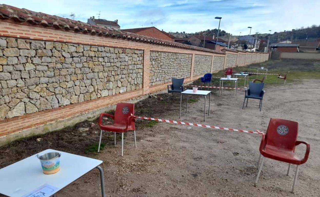 Terraza de un local en Cimanes del Tejar.