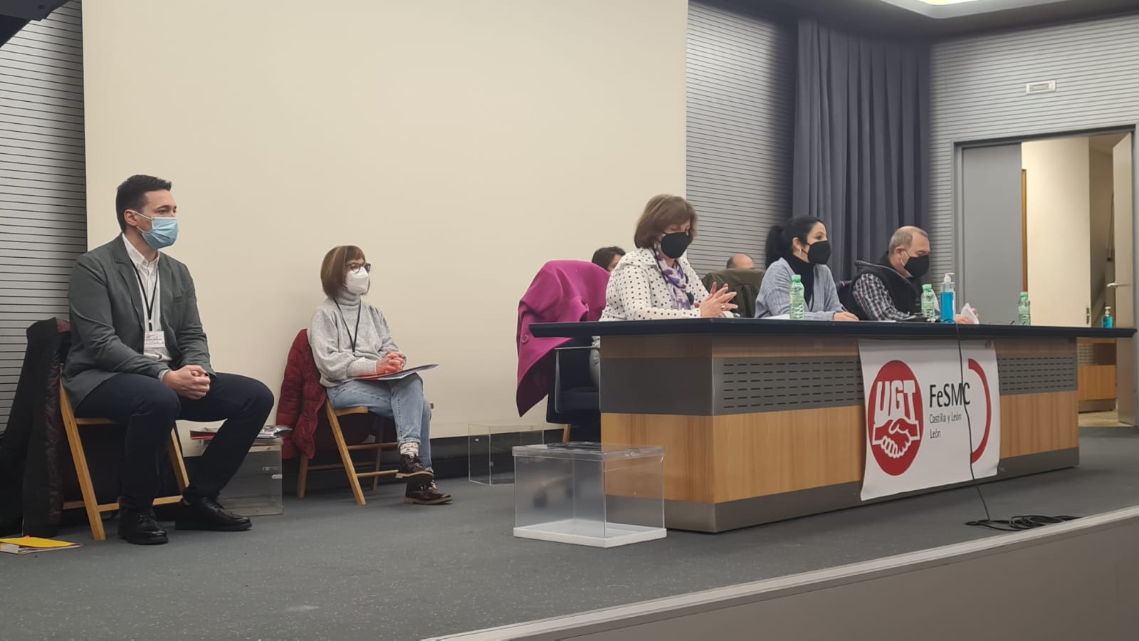 El acto se ha llevado a cabo en el salón de actos del Ayuntamiento de Ordoño II bajo estrictas medidas sanitarias.