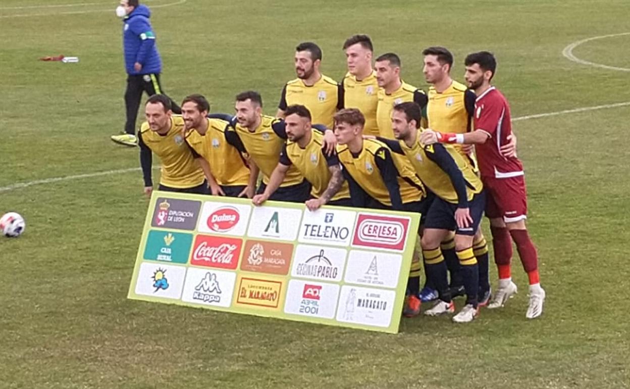 Once de La Virgen en el derbi ante el Atlético Astorga.