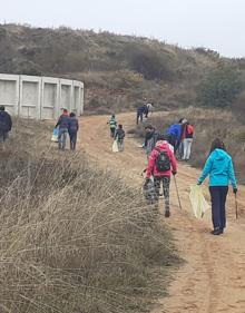 Imagen secundaria 2 - El programa 'Basuraleza' recogió 4.000 kilos de basura durante 2020.