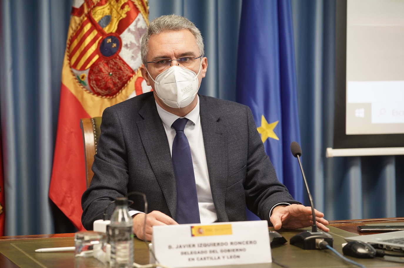 Javier Izquierdo en la rueda de prensa.