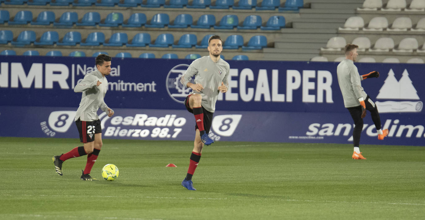 Fotos: Las imágenes del partido entre Deportiva y Mirandés