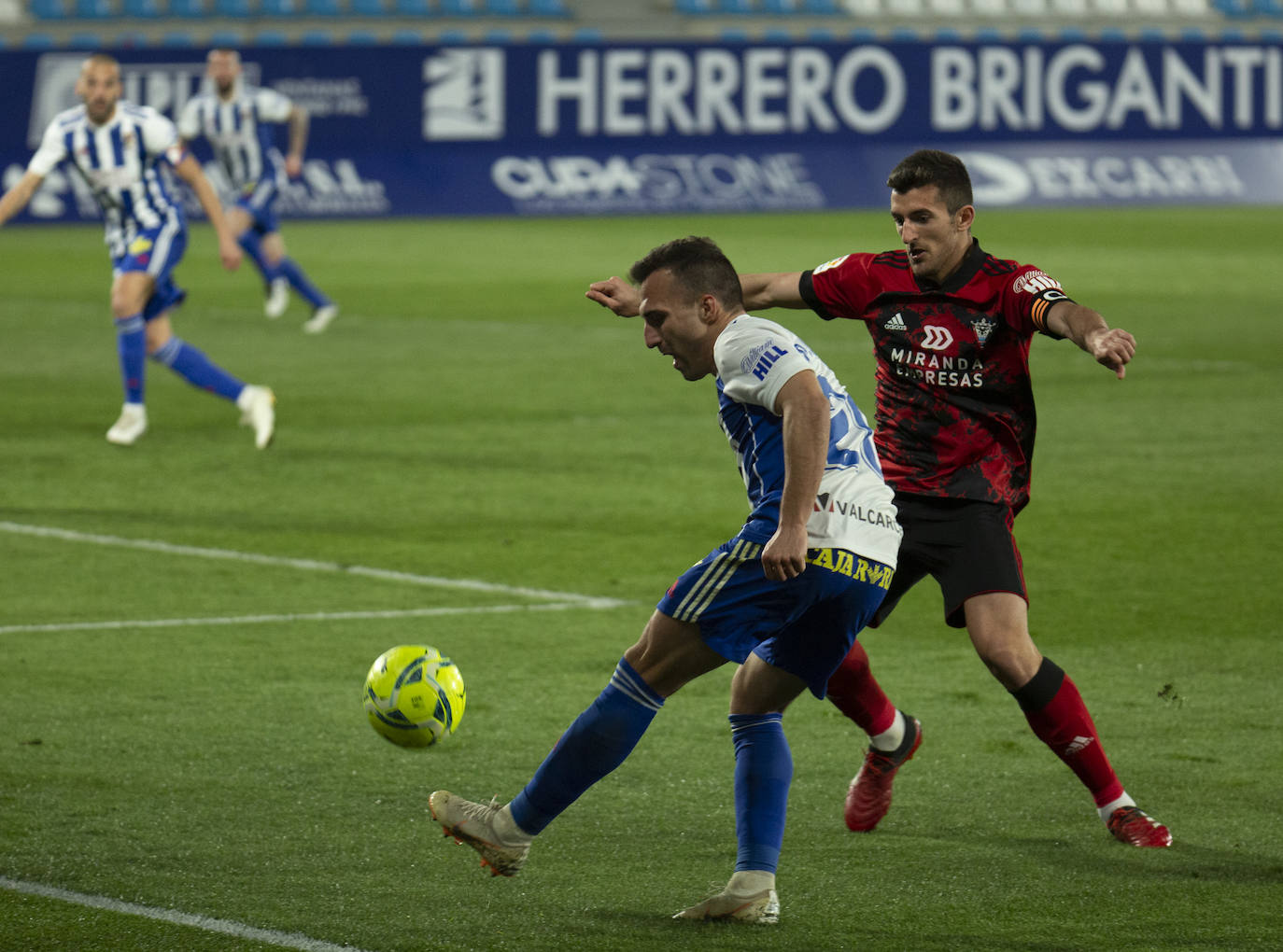 Fotos: Las imágenes del partido entre Deportiva y Mirandés