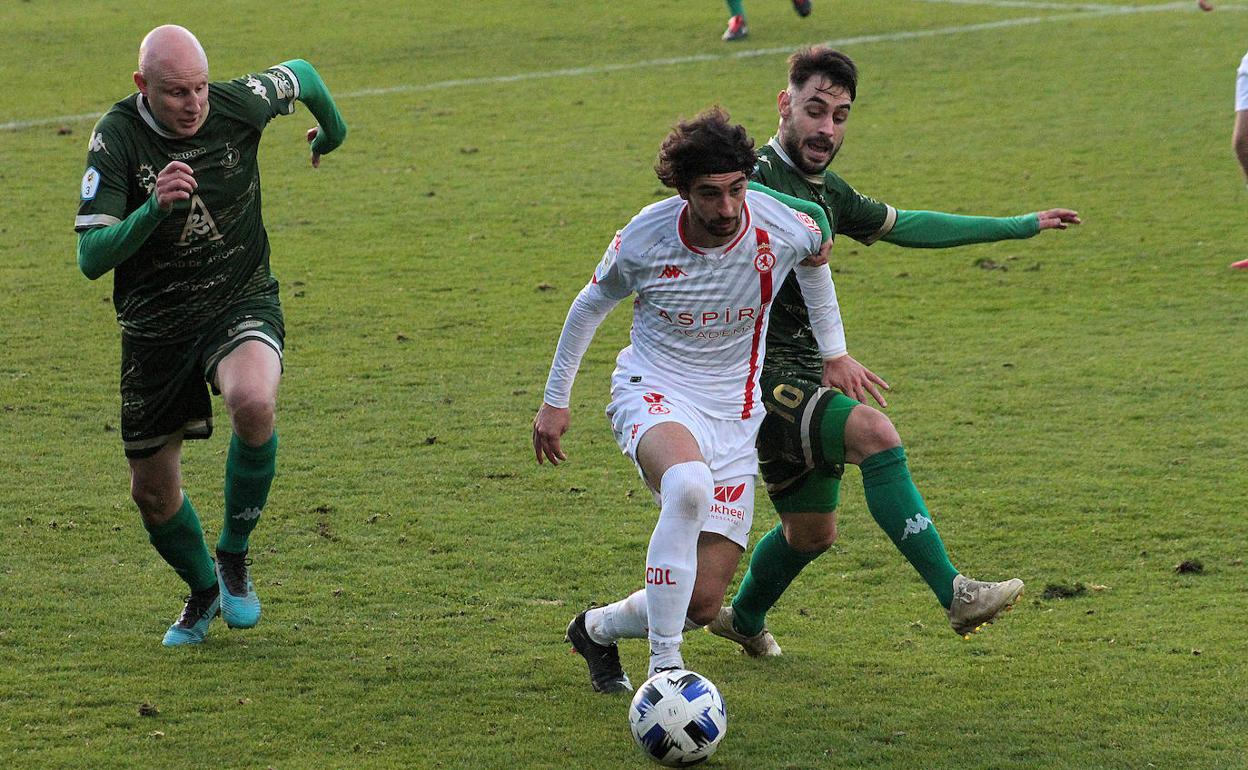 Un lance del derbi de la primera vuelta entre Júpiter y Atlético Astorga.