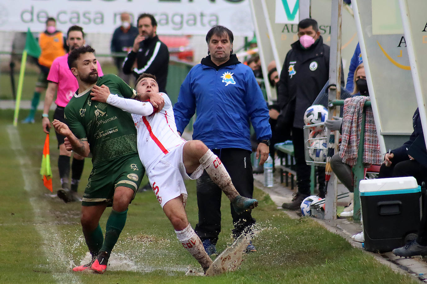 Fotos: Derbi entre Atlético Astorga y Júpiter