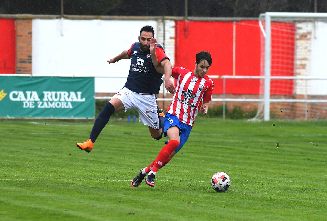 Fotos: Victoria del Atlético Bembibre en Tordesillas