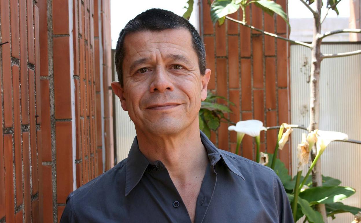 El escritor Emmanuel Carrère.