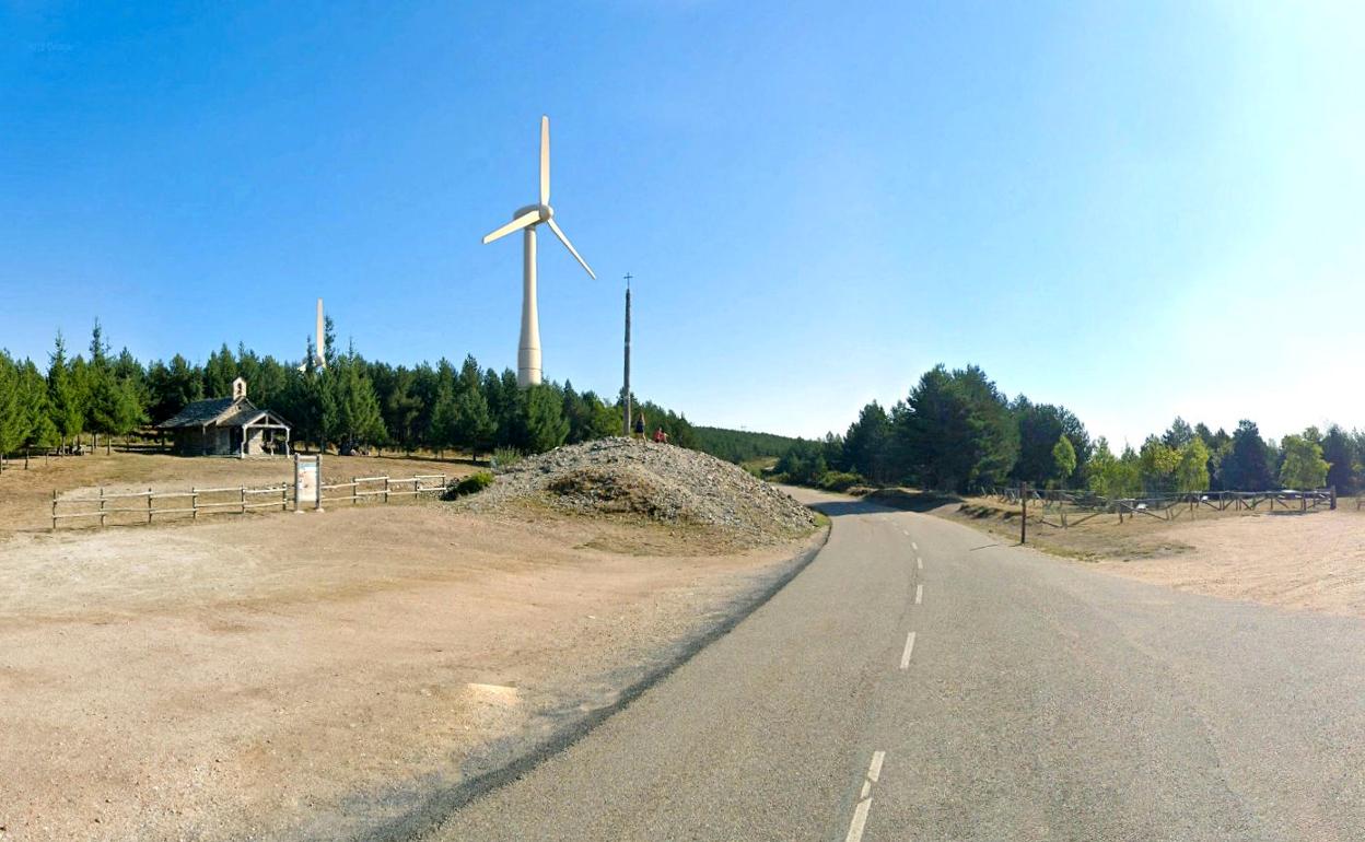 Infografía a escala que recrea el parque eólico junto a la Cruz de Fierro.