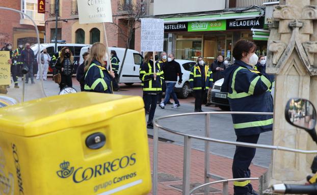 Galería. Los trabajadores de Correos elevan sus protestas.