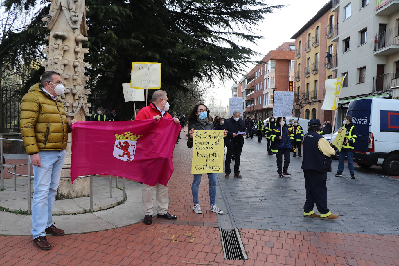 Los carteros elevan sus críticas ante la falta de reposición de personal y el aumento de las cargas de trabajo.