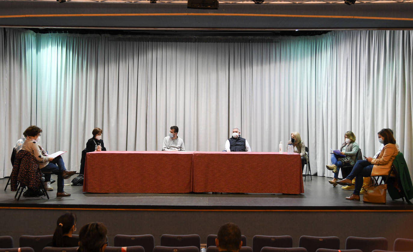 Fotos: El secretario general del PSOECyL visita Aranda de Duero