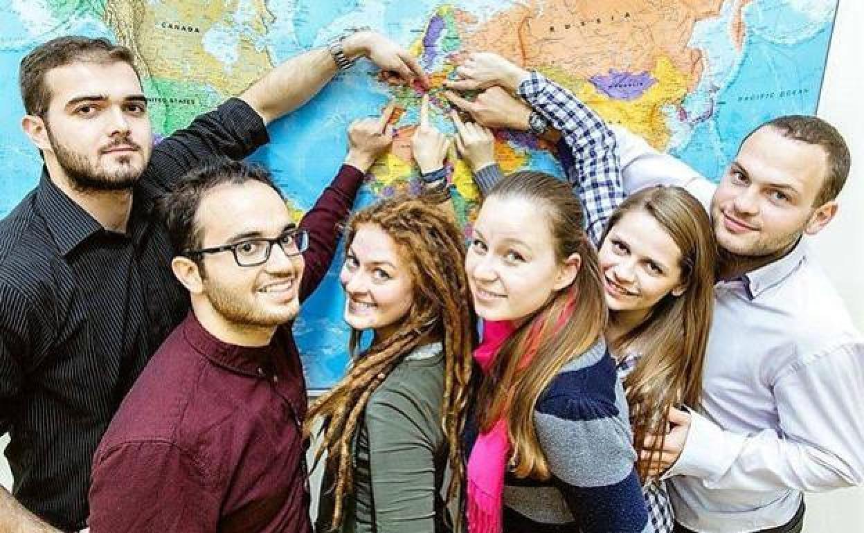 La Junta incluye una modalidad virtual en los intercambios escolares para el próximo curso