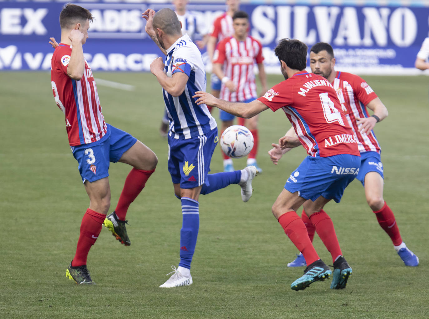 Fotos: Las imágenes del Deportiva-Sporting