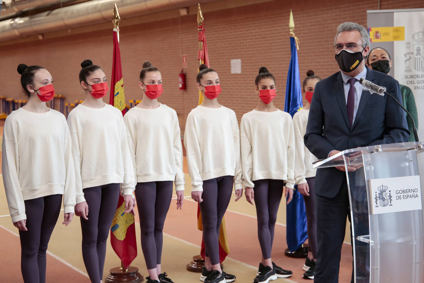 El delegado del Gobierno en Castilla y León, Javier Izquierdo, preside el acto 'CAR de León: Mujer y Deporte', que cuenta con las intervenciones de Margarita Ramos y las integrantes del conjunto de la Selección Española Junior de Gimnasia Rítmica. 