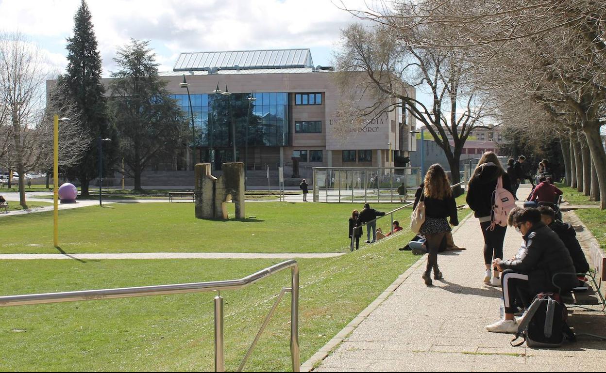 Imagen del campus de la Universidad de León..