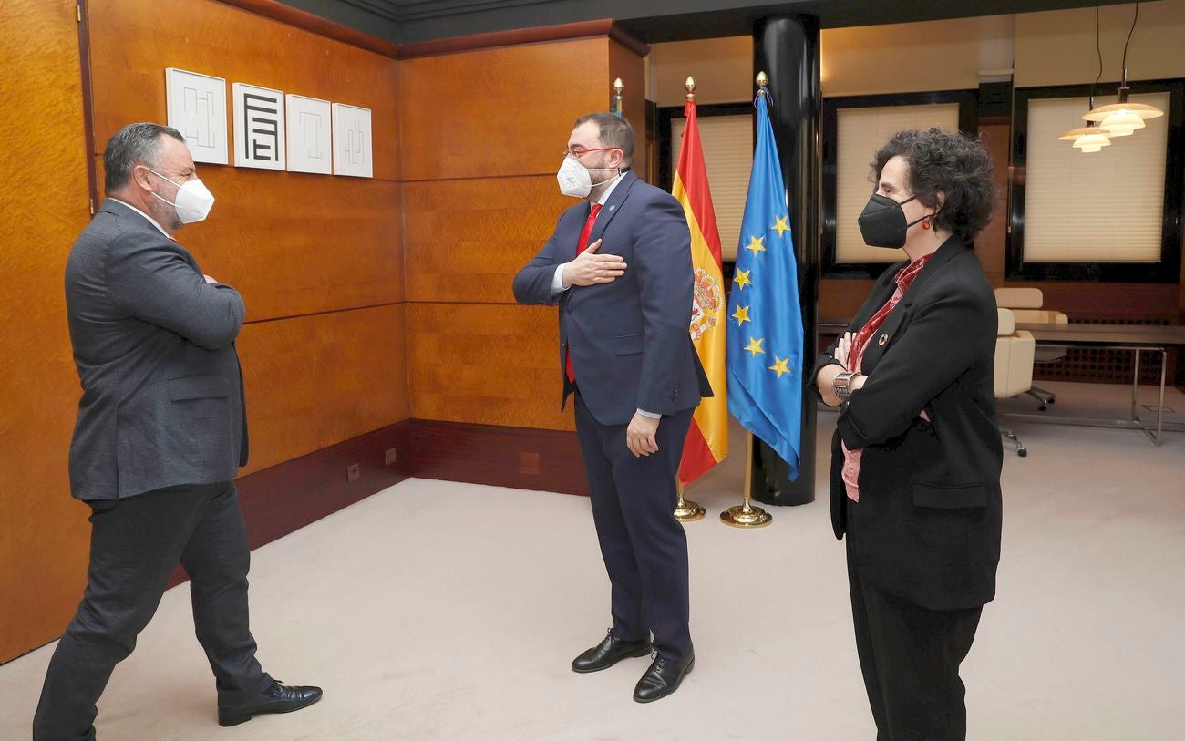 León y Asturias buscan ayuda de Europa para avanzar en el desarrollo de las estaciones de esquí de San Isidro y Fuentes de Invierno | El presidente de la Diputación, Eduardo Morán, y del Principado, Adrián Barbón, se reúnen en Oviedo para abordar la gestión conjunta.