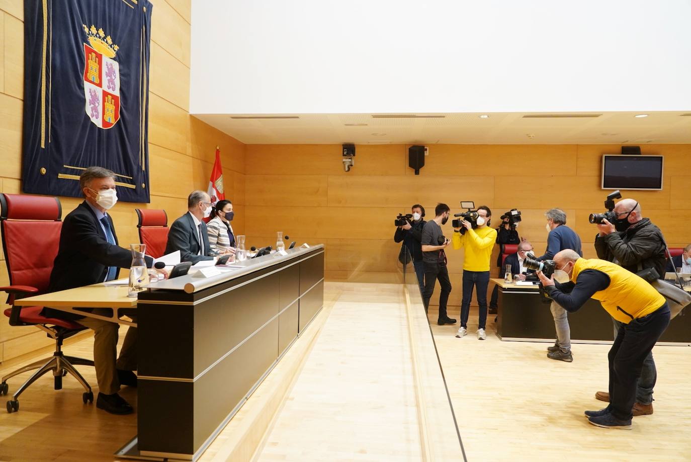 Fotos: Reunión de la Mesa de las Cortes para calificar la moción de censura