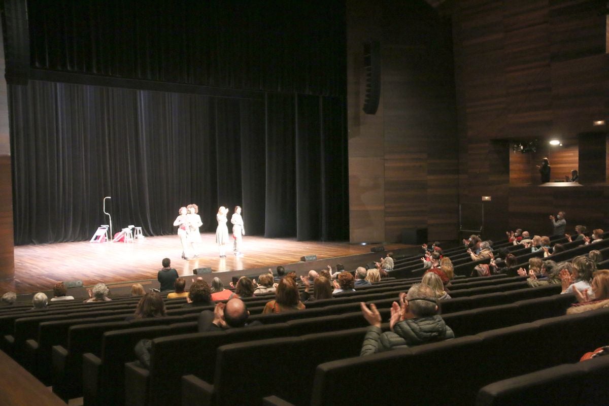 Una escena de la obra en El Auditorio Ciudad de León.