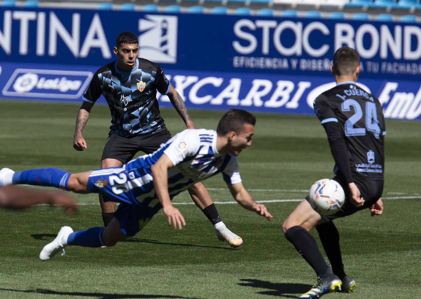 Fotos: Las imágenes del Deportiva-Almería