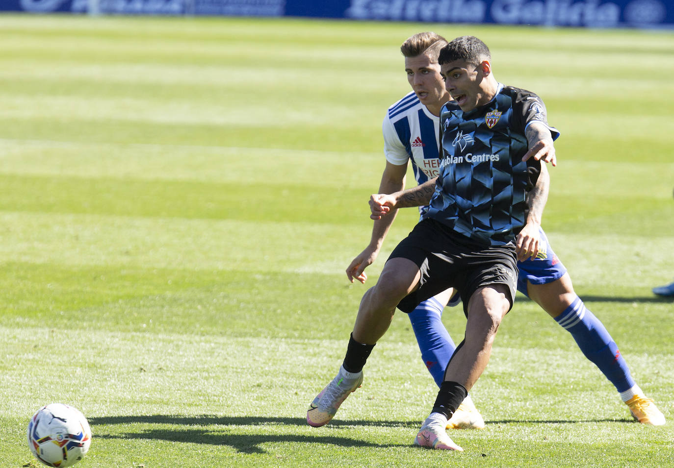 Fotos: Las imágenes del Deportiva-Almería