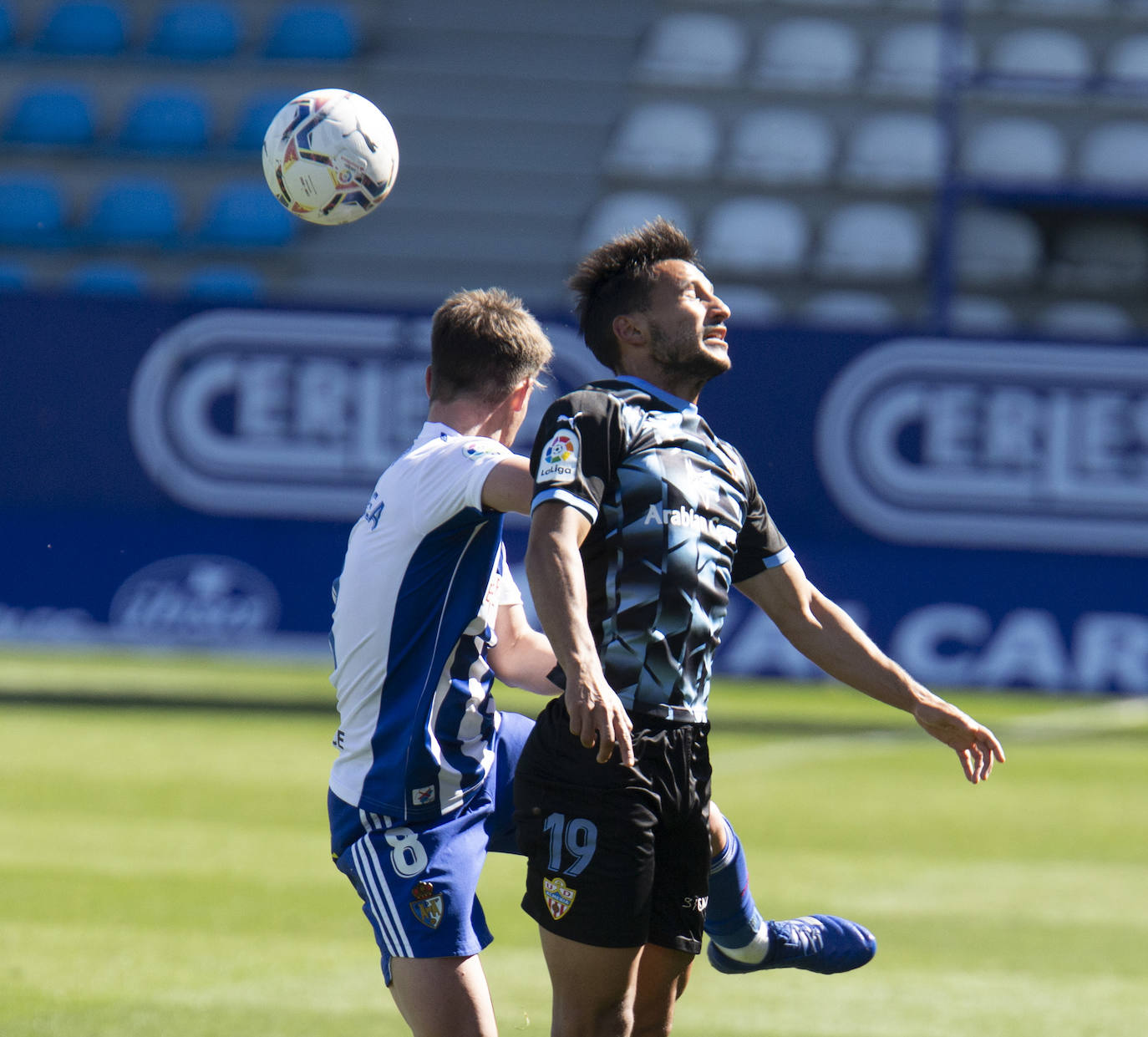 Fotos: Las imágenes del Deportiva-Almería