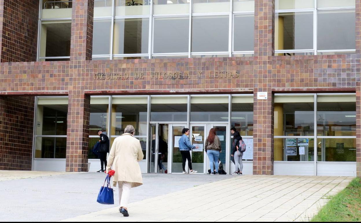 Facultad de Filosofía y Letras de la ULE.