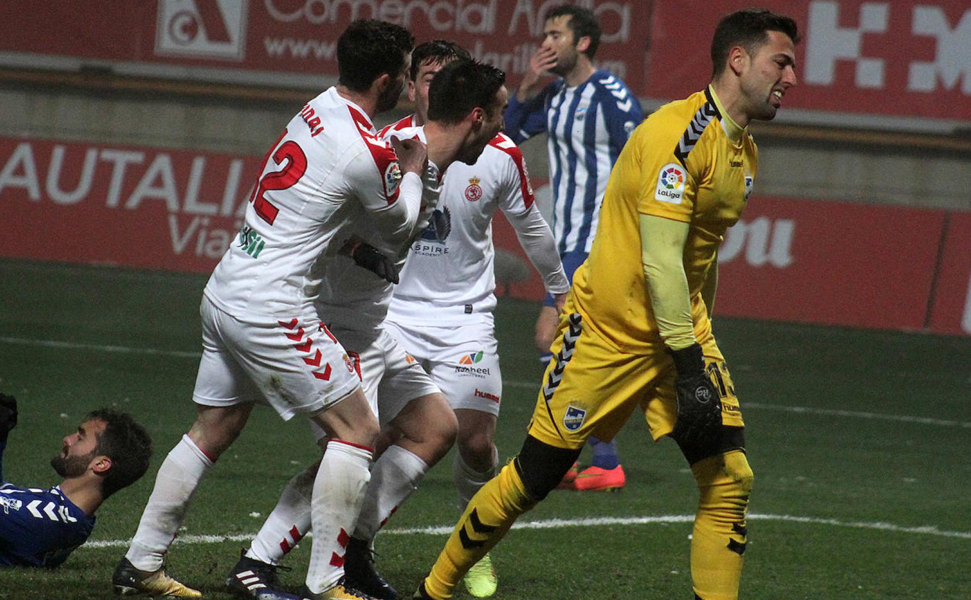 Sergio Marcos celebra el gol que anotó el día de su debut ante el Lorca.