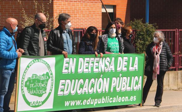 Galería. Estos actos de protesta se convocarán cada mes.