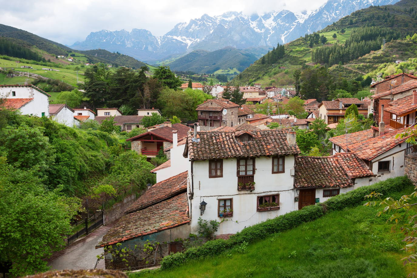 9. Potes (Cantabria), con 52.400 búsquedas mensuales