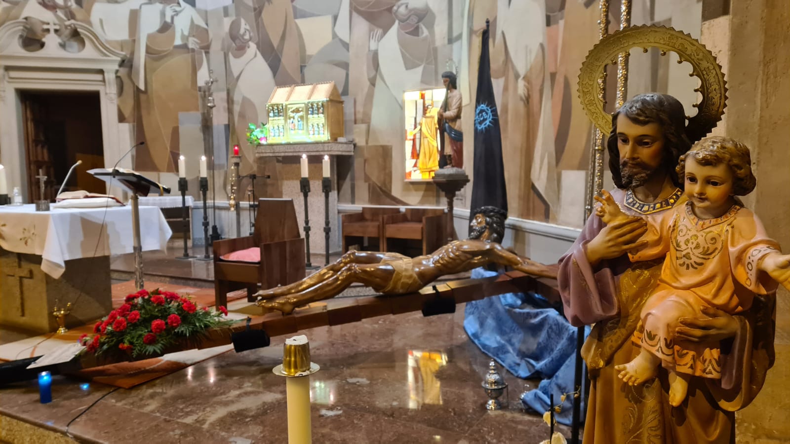 La iglesia de San Claudio ha sido el escenario de este acto de la Semana Santa.
