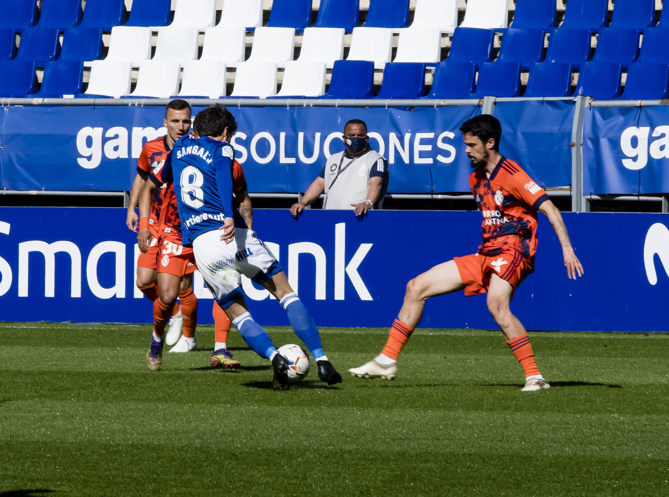 El conjunto berciano juega esta jornada en el Carlos Tartiere ante los carbayones.