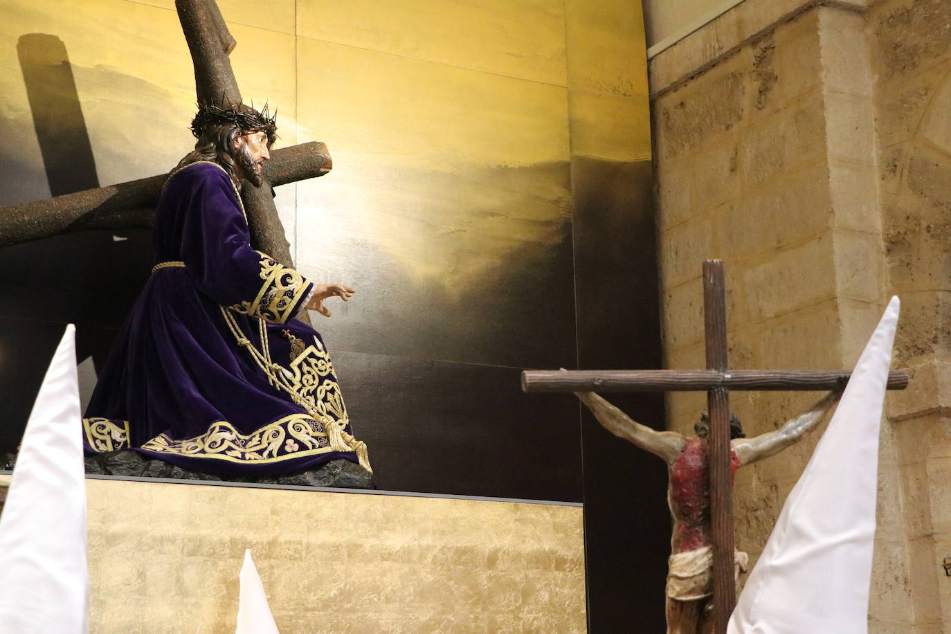 La iglesia acoge uno de los actos más tradicionales de la Semana Santa de León.