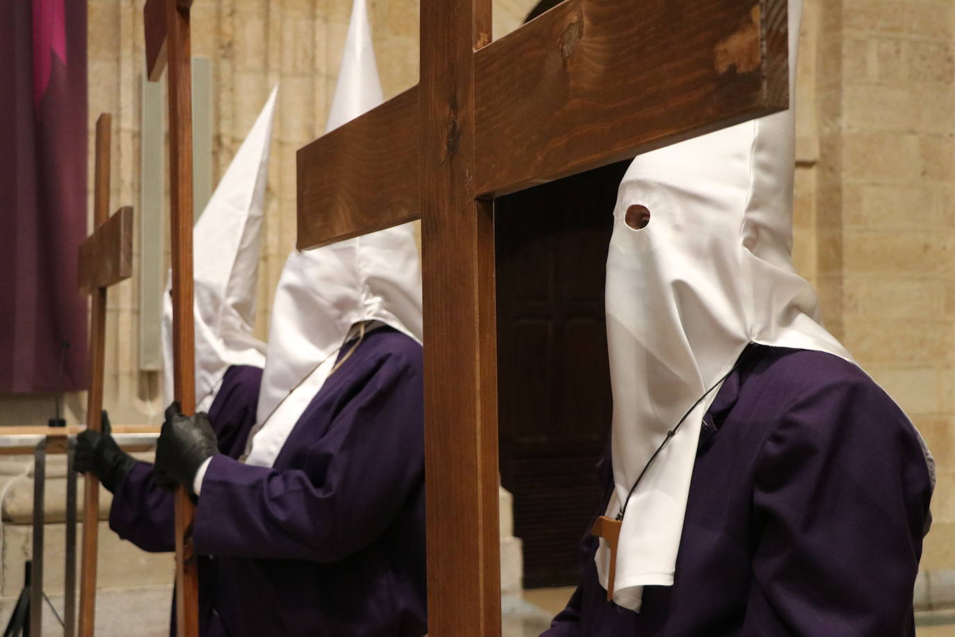 La iglesia acoge uno de los actos más tradicionales de la Semana Santa de León.