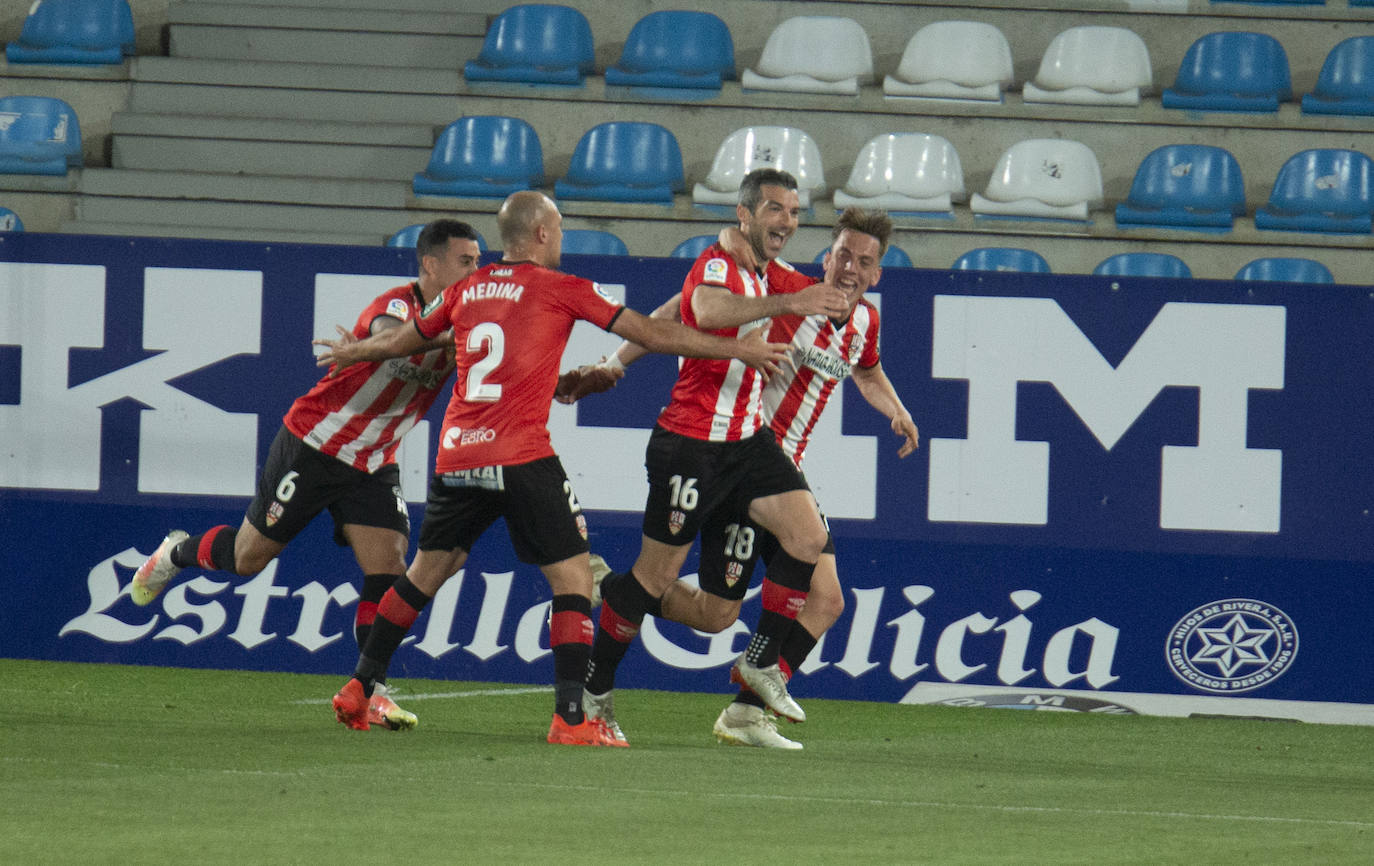 Fotos: Las imágenes del Deportiva-Logroñés