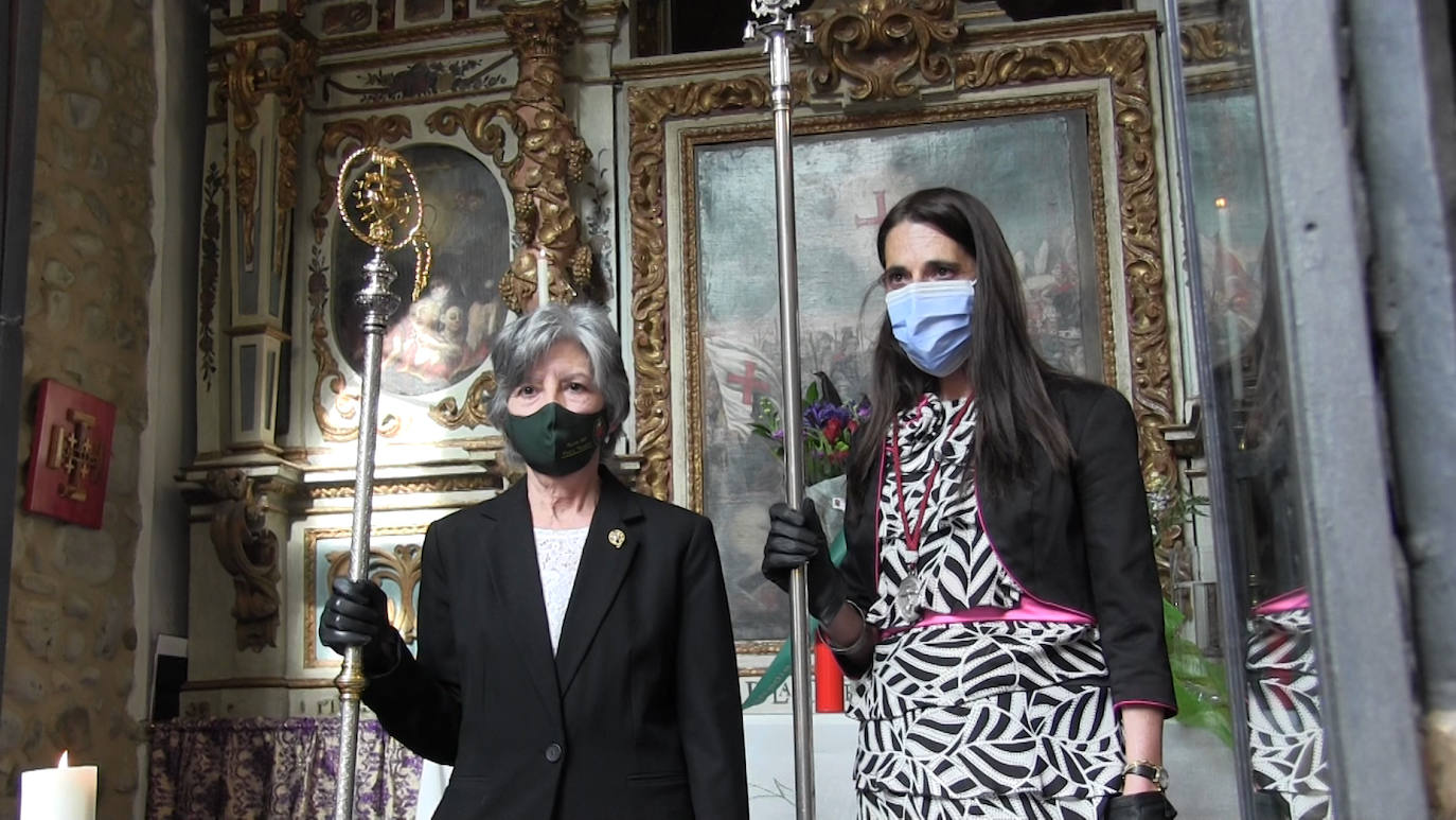 Fotos: Ofrenda floral al Cristo de San Martín