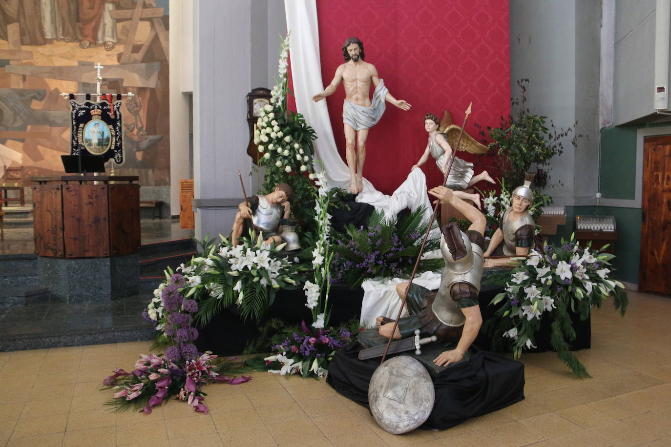 Fotos: «Capillos arriba hermano, Cristo ha resucitado»