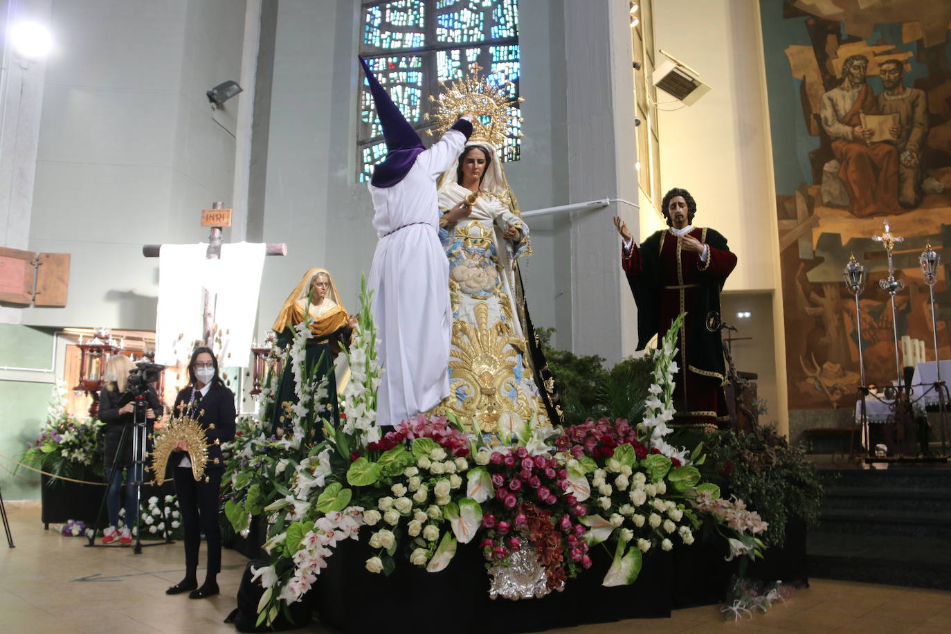 Fotos: «Capillos arriba hermano, Cristo ha resucitado»