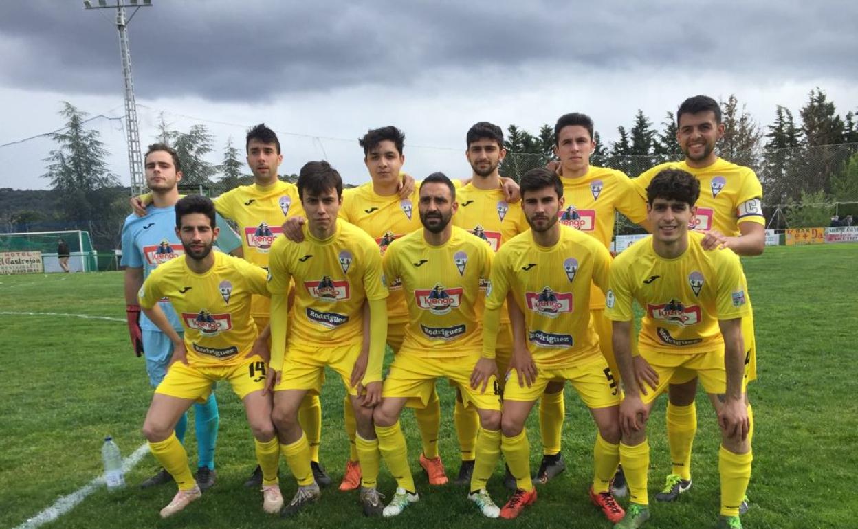 Once inicial de La Bañeza en Cebreros.