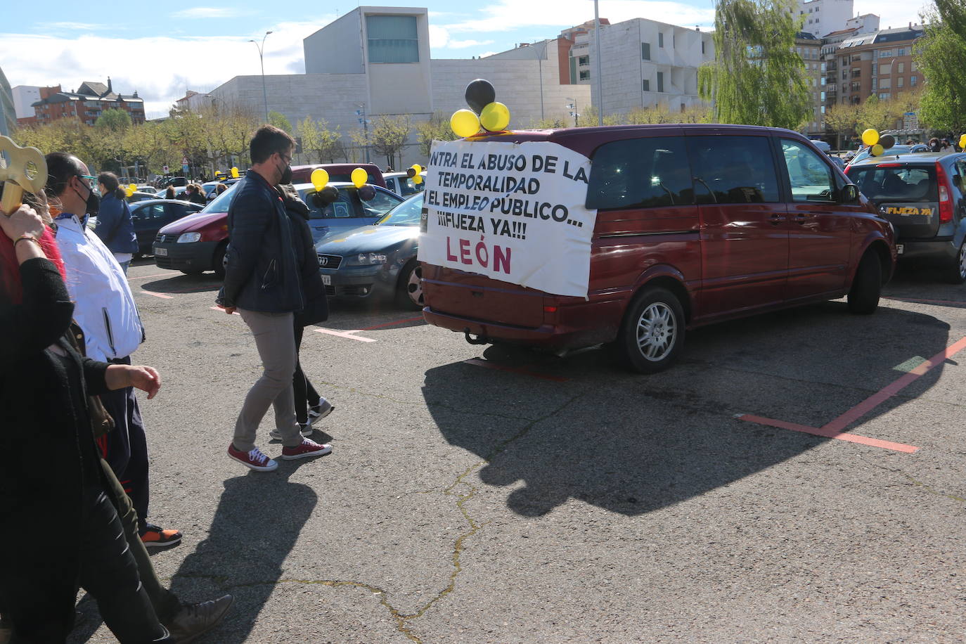 Los llamados fijos-discontinuos leoneses reclaman a las administraciones contratos fijos tras décadas en estas condiciones.