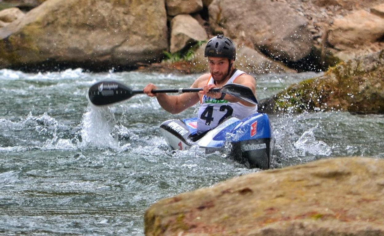 Guillermo Fidalgo, en la Copa de España de Descenso en Aguas Bravasde Ponts.