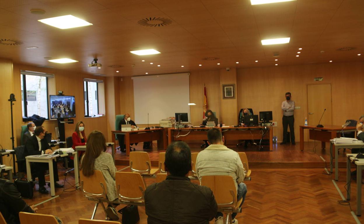 Imagen de la sala de la primera vista oral. 