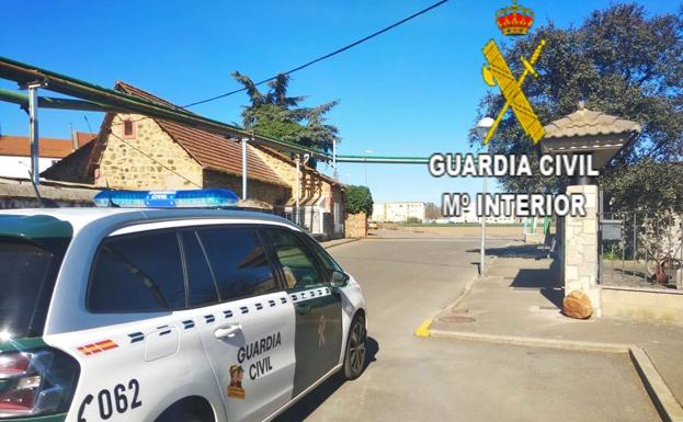 Investigan a un varón en La Bañeza por pegar a otro con un palo en la cabeza 