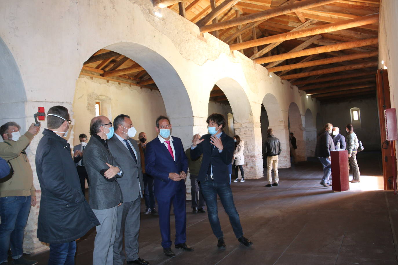 Vissita a las obras realizadas en la Panera del Monasterio de Sandoval. 