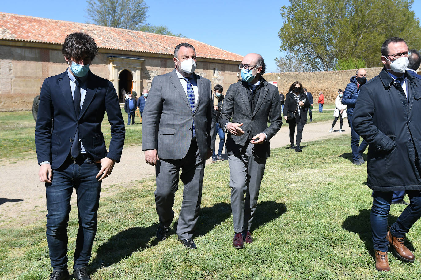 Vissita a las obras realizadas en la Panera del Monasterio de Sandoval. 