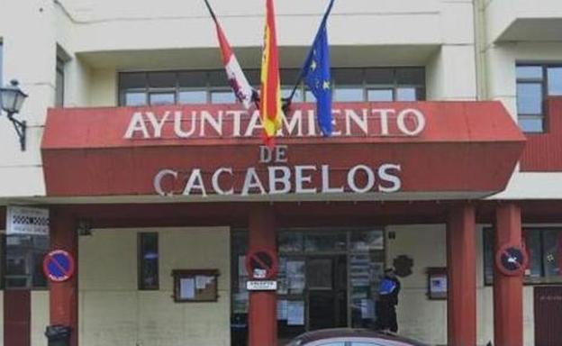 La Seguridad Social da la razón al PSOE de Cacabelos sobre la fecha de alta como empleados del Ayuntamiento