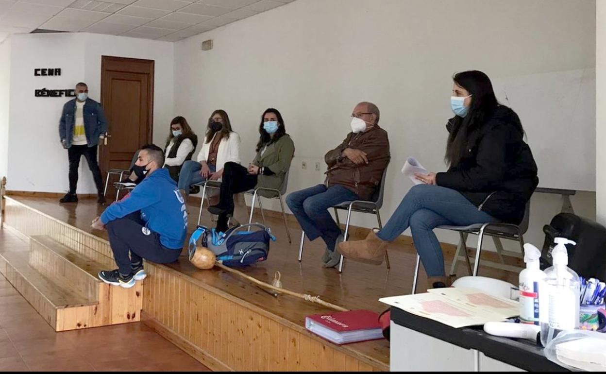 Una quincena de estudiantes completa su formación en deportes de contacto de la mano de Proyecto Hombre Bierzo-León