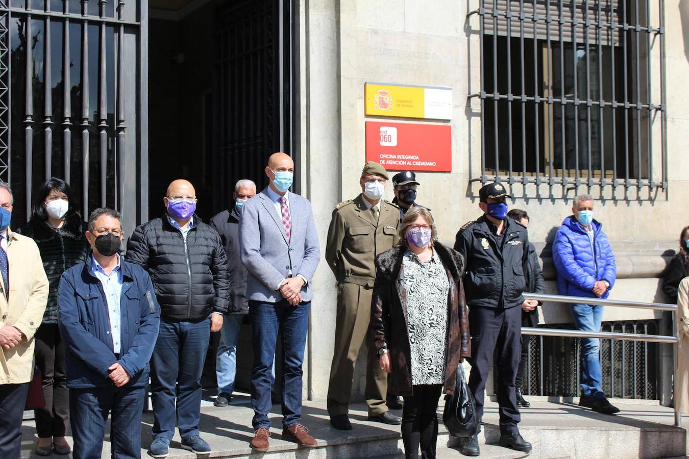 Cerca de cincuenta personas rinden homenaje y recuerdo a Paula, víctima de un asesinato machista.