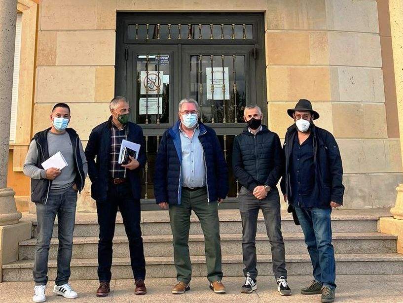 La ULE cederá sus instalaciones deportivas a la Federación de Lucha Leonesa 