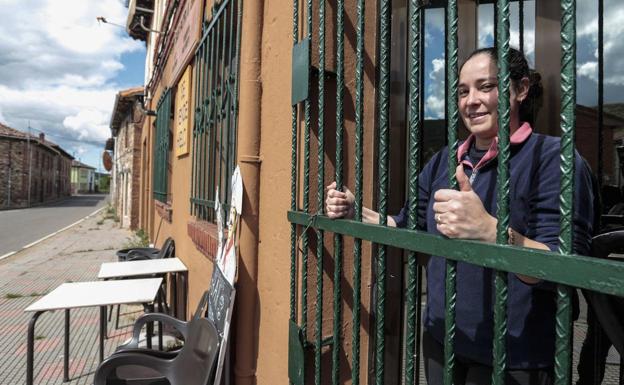 Bembibre, con una incidencia de 197 casos, afronta el cierre del interior de la hostelería